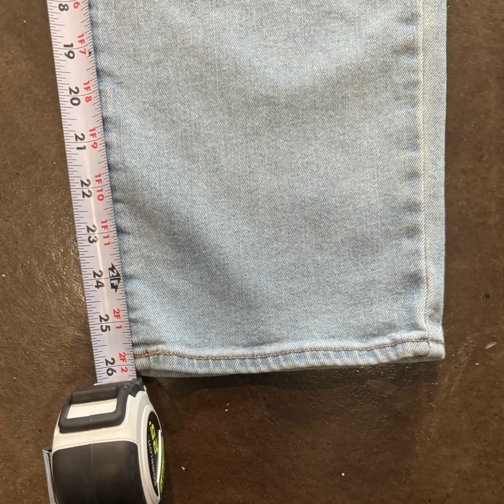 High Rise Loose Fitting Jeans - Picture 9 of 11